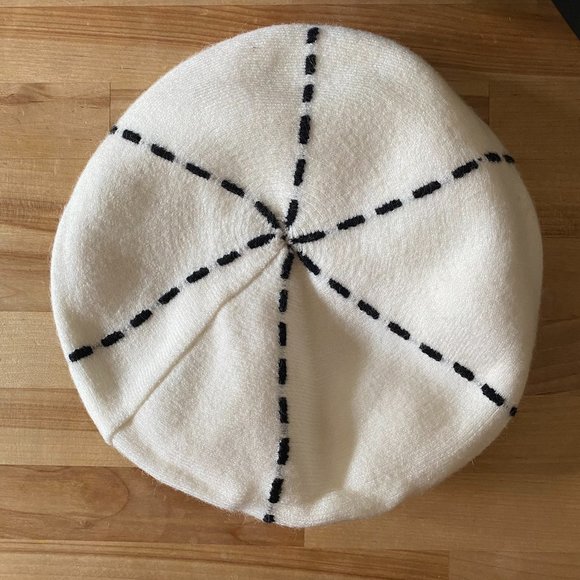 Cream knit reversible beret - Picture 1 of 4
